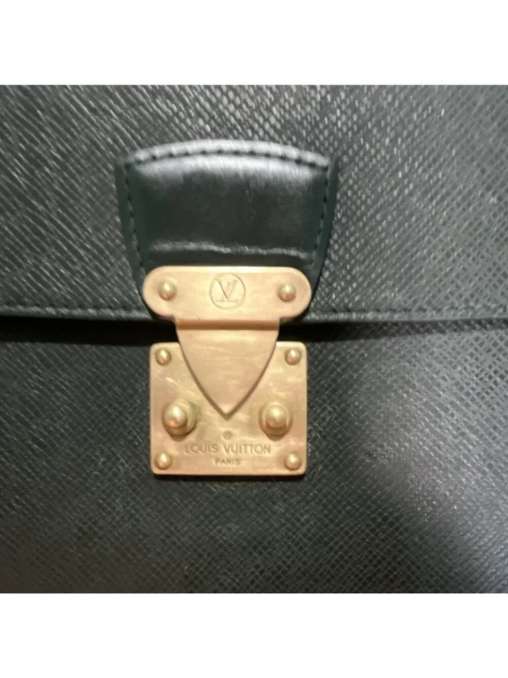 Louis Vuitton Green Clutch Push Lock Wrist strap Business Inner Pockets